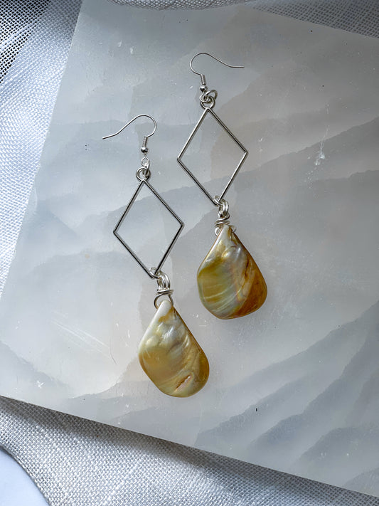 Dreamy Mother of Pearl Shell Earrings